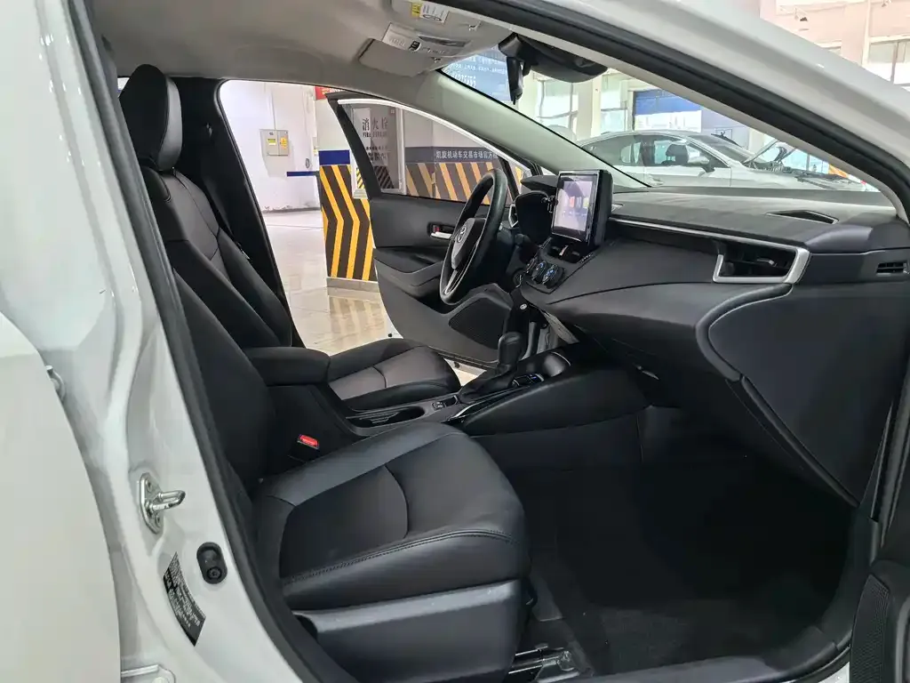 Toyota Corolla 2022 из CN, фото 10