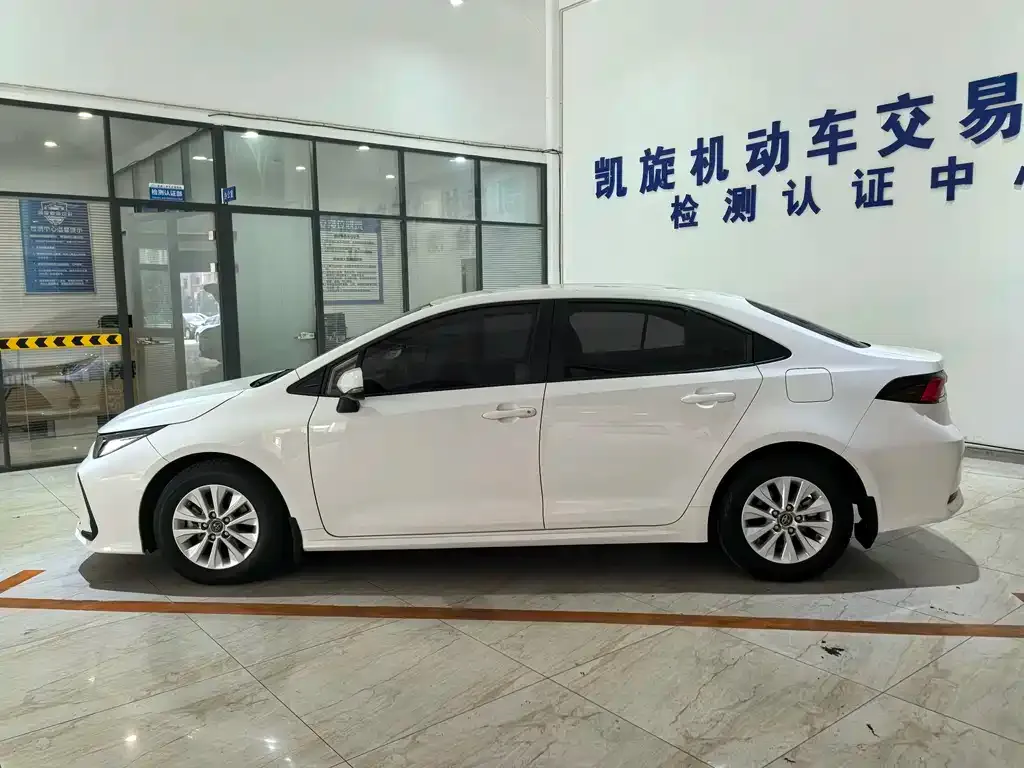 Toyota Corolla 2022 из CN, фото 7