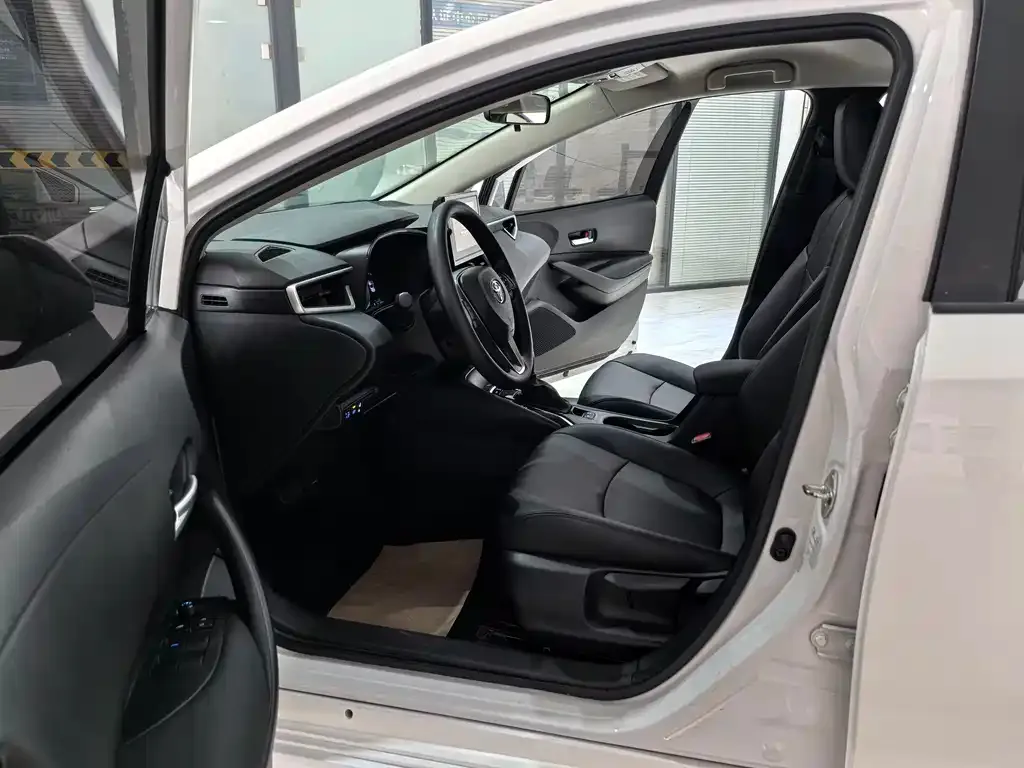 Toyota Corolla 2022 из CN, фото 8