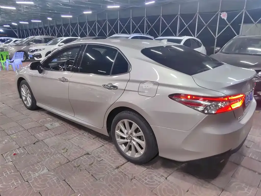 Toyota Camry 2021 из CN, фото 5