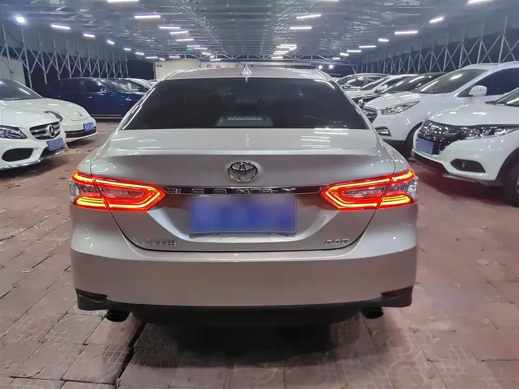 Toyota Camry 2021 из CN, фото 6