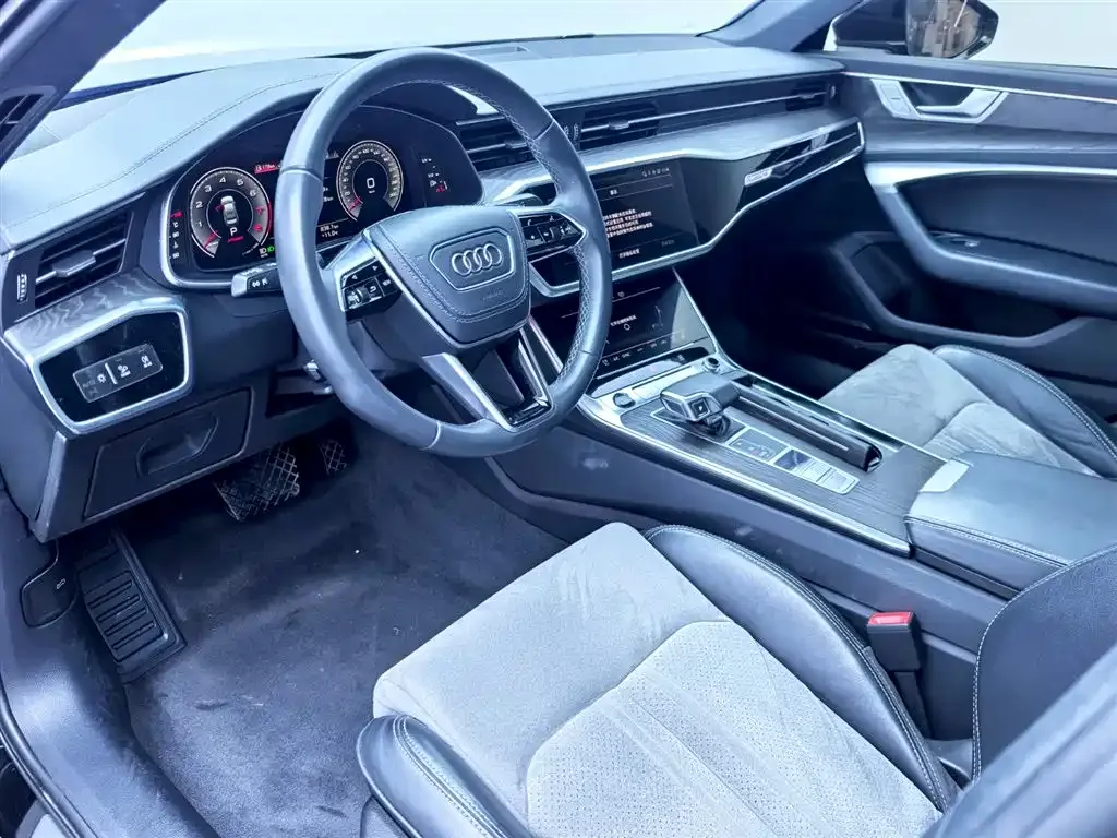 Audi A6L 2023 из CN, фото 8