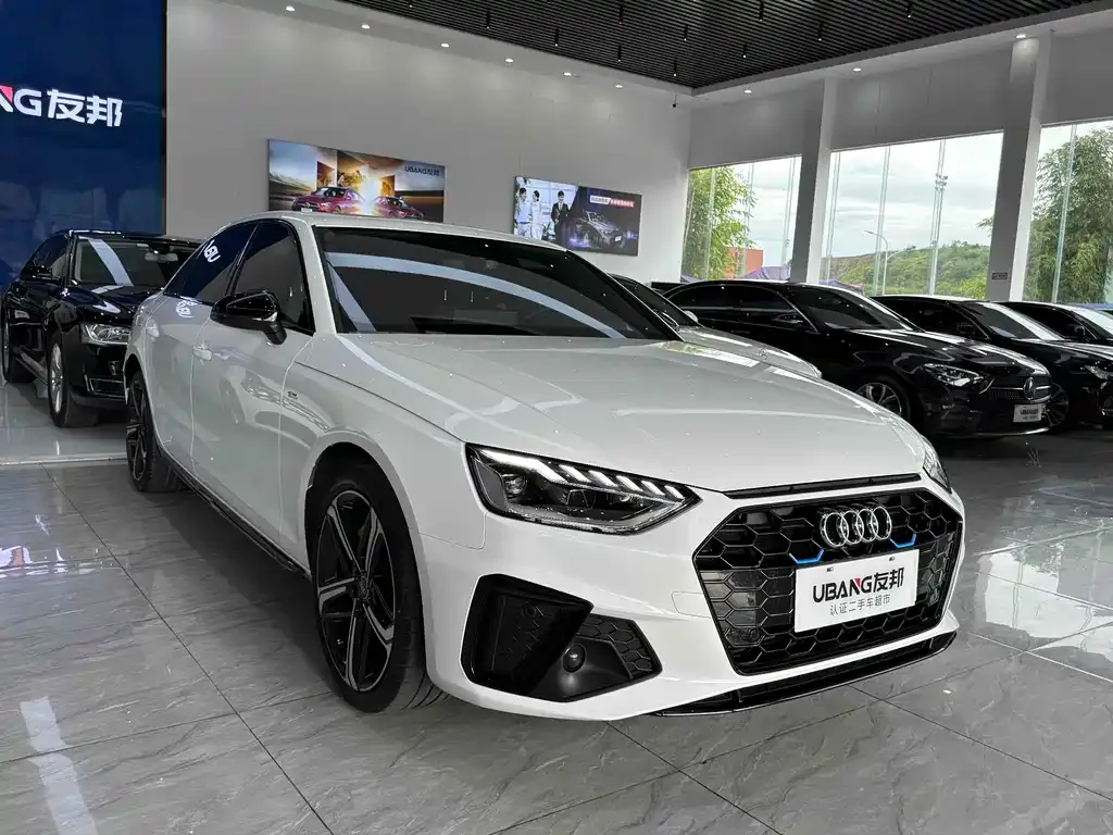Audi A4L 2024 из CN, фото 3
