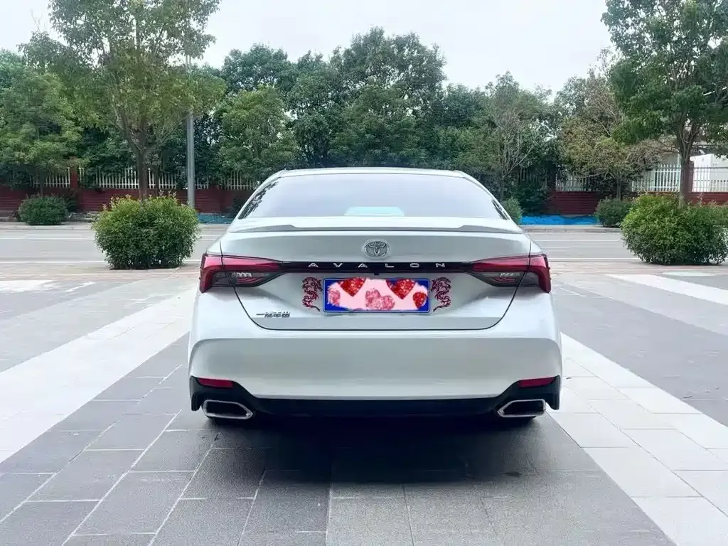 Toyota Avalon 2022 из CN, фото 2