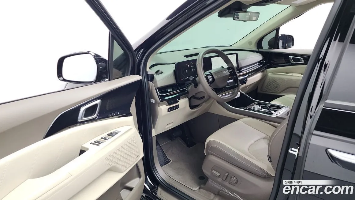 Kia Carnival — фото 10