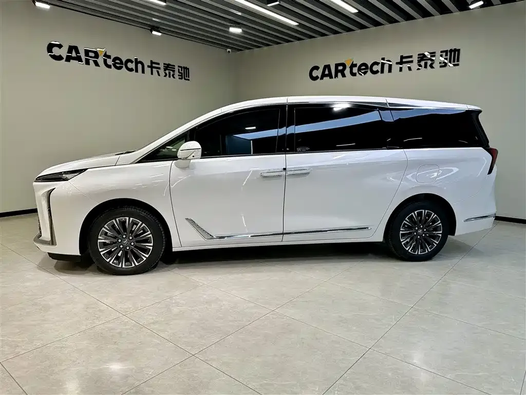 Buick GL8 2025 из CN, фото 6