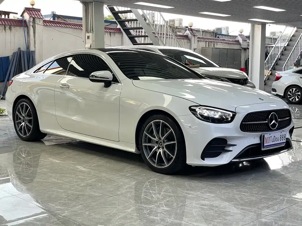 [object Object] E-Class (Import) 2022 из CN, фото 7