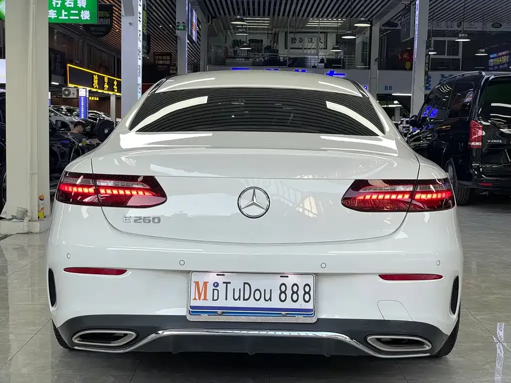 [object Object] E-Class (Import) 2022 из CN, фото 9