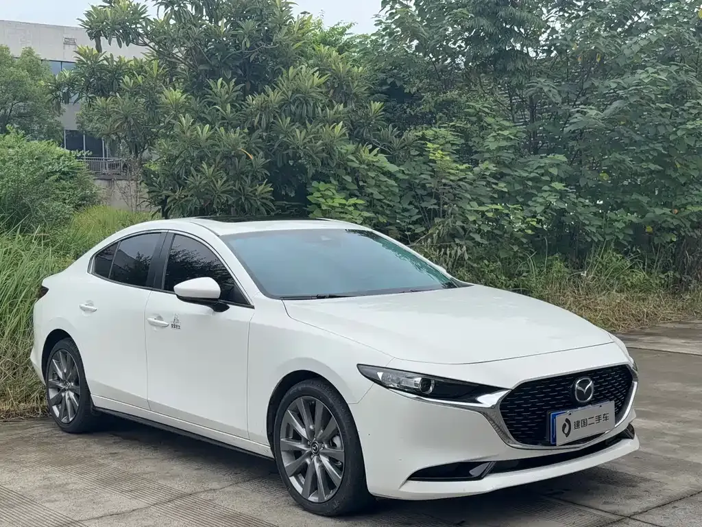 Mazda 3 Axela 2022 из CN, фото 3