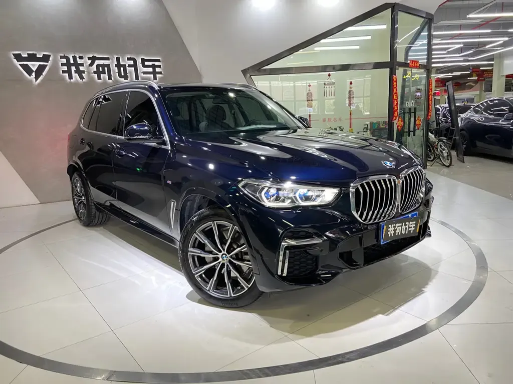 BMW X5 — фото 1