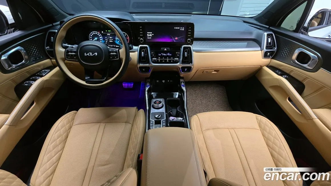 Kia Sorento — фото 7