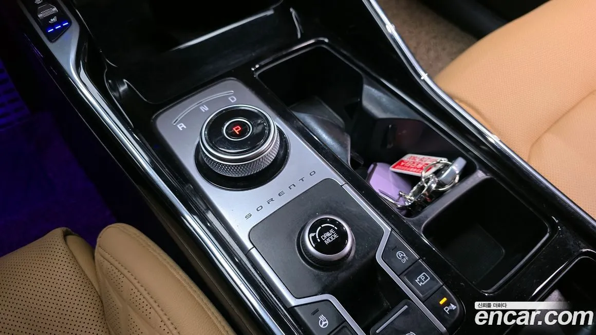 Kia Sorento — фото 9