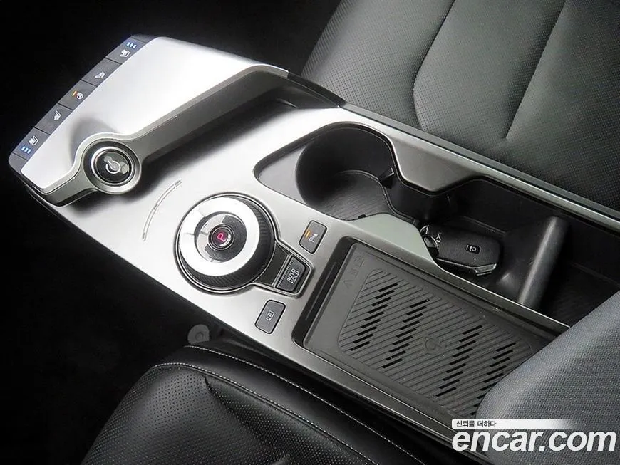 Kia EV6 2023 из KR, фото 10