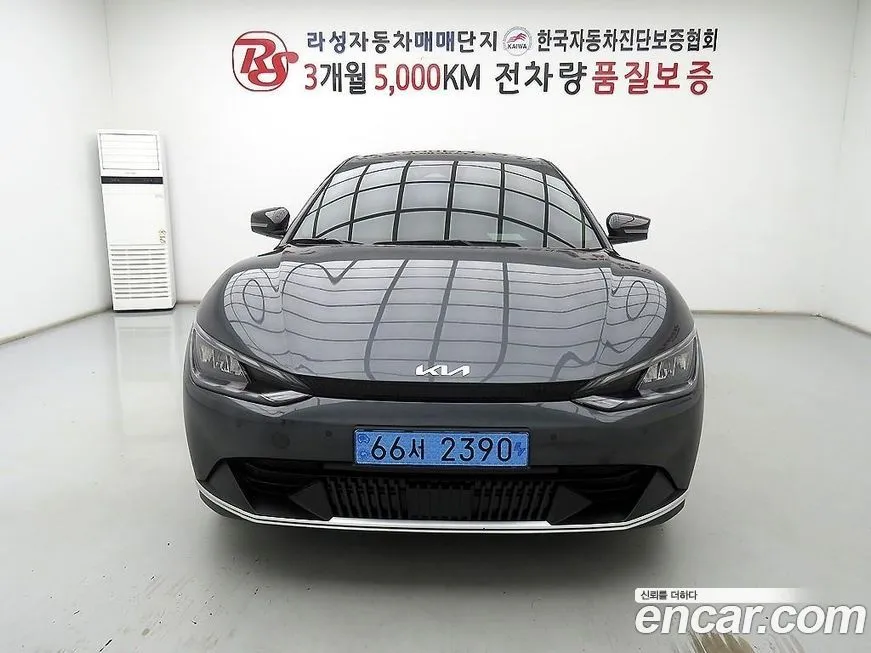 Kia EV6 2023 из KR, фото 3