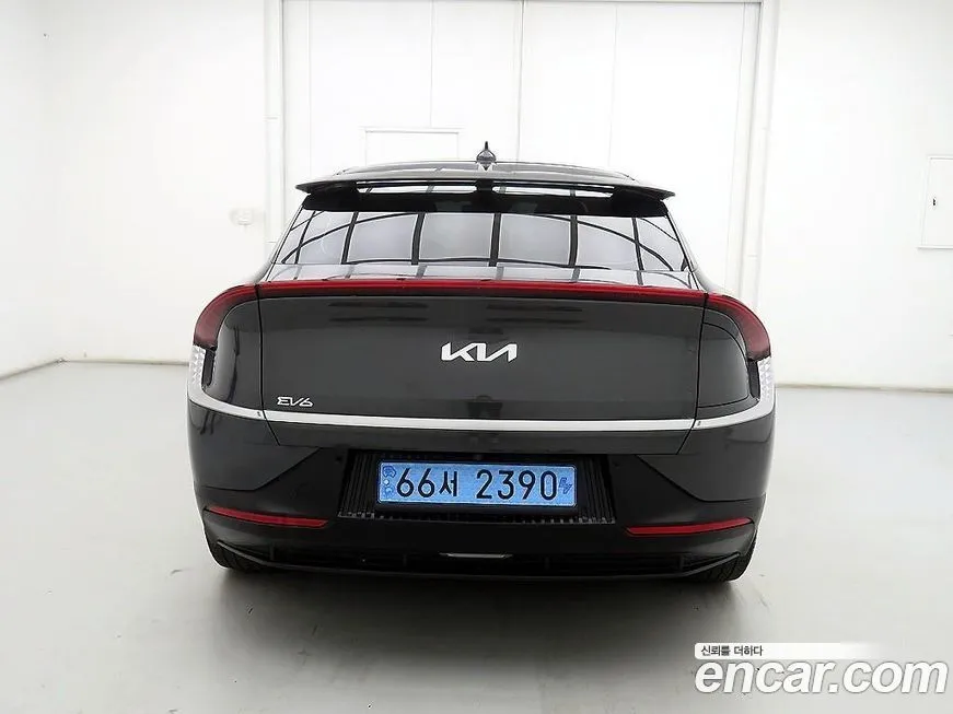 Kia EV6 2023 из KR, фото 4