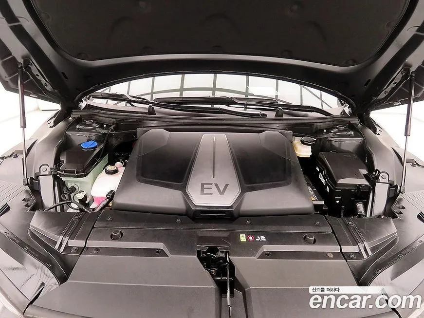 Kia EV6 2023 из KR, фото 6