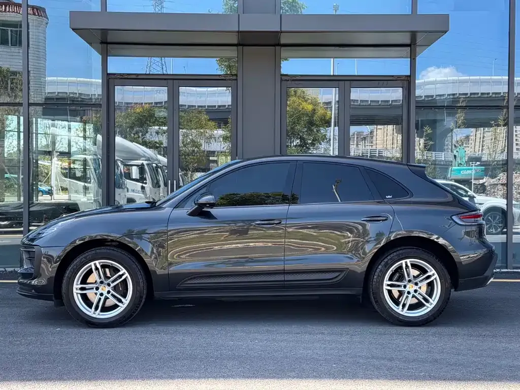 Porsche Macan 2024 из CN, фото 3