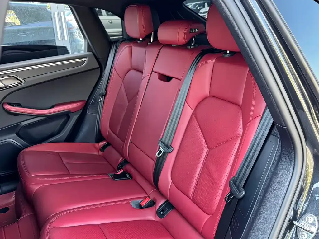 Porsche Macan 2024 из CN, фото 8