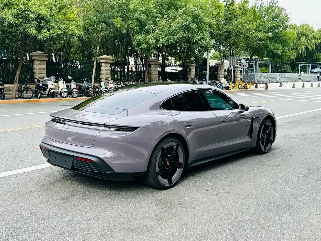 Porsche Taycan 2025 из CN, фото 4