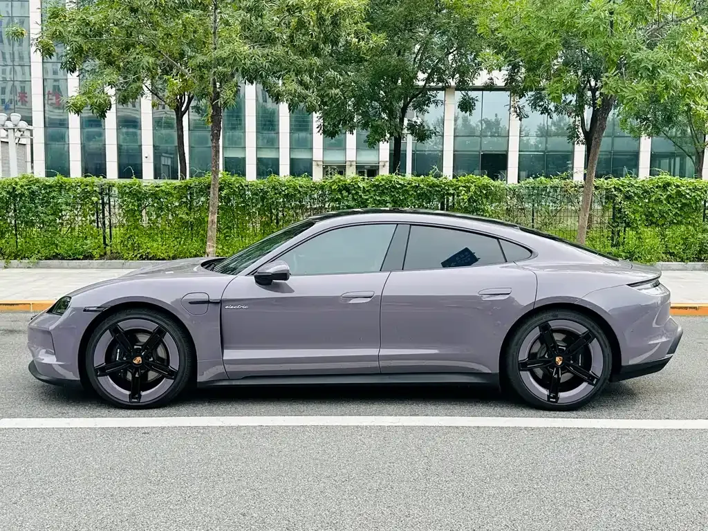 Porsche Taycan 2025 из CN, фото 7