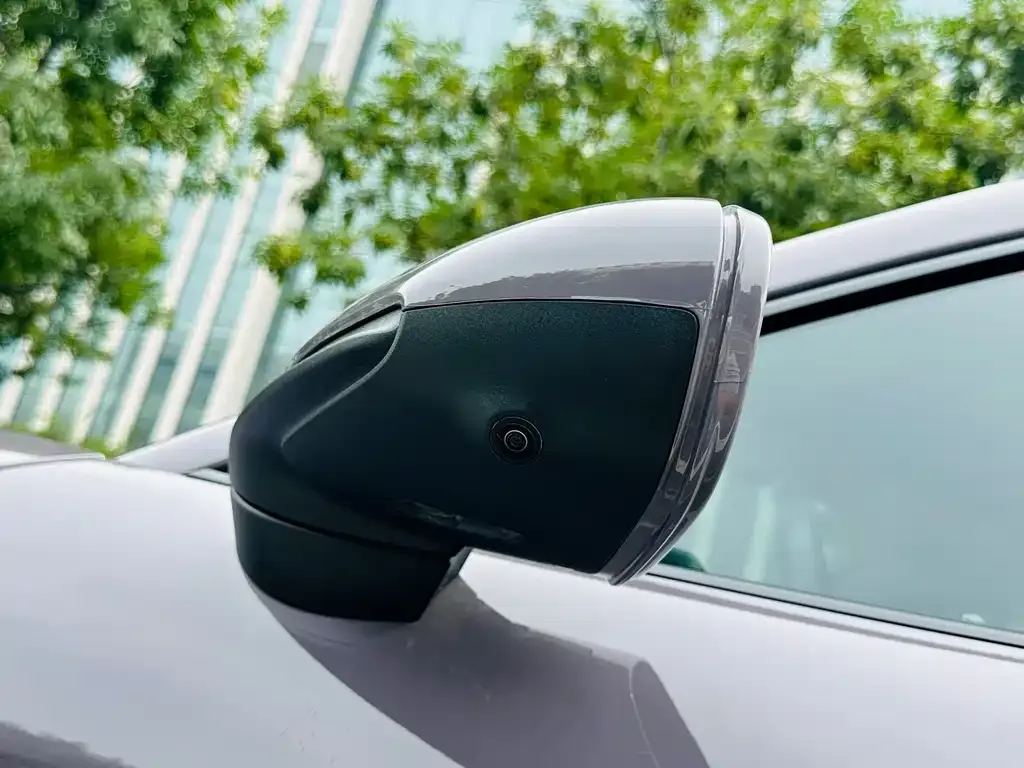 Porsche Taycan 2025 из CN, фото 8