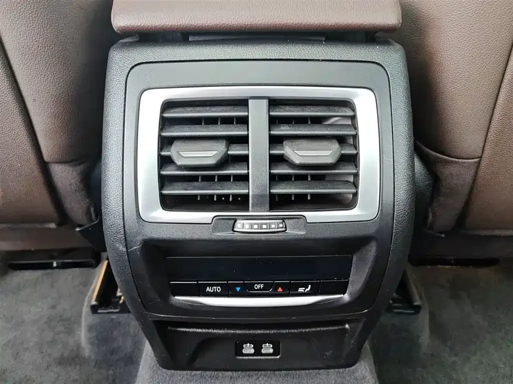 BMW X3 2024 из CN, фото 3