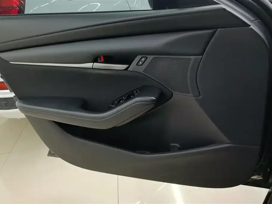 Mazda 3 Axela 2022 из CN, фото 7