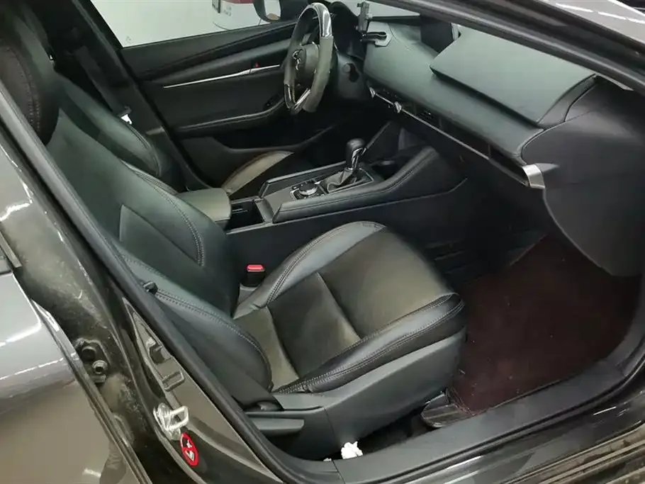 Mazda 3 Axela 2022 из CN, фото 8