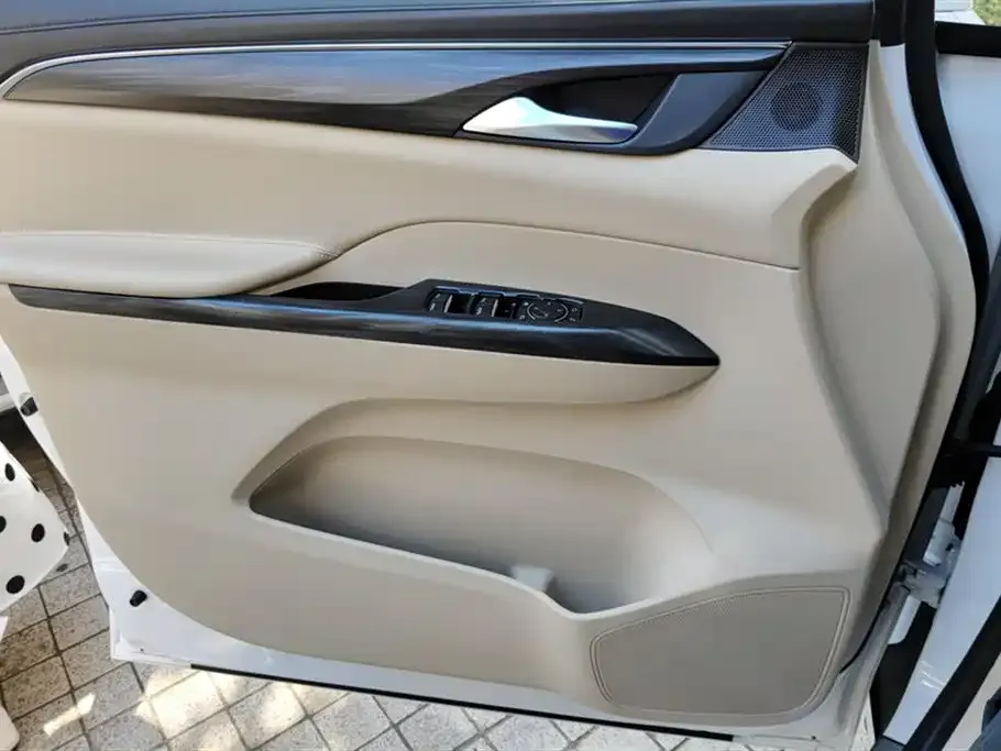 Buick GL8 2022 из CN, фото 7