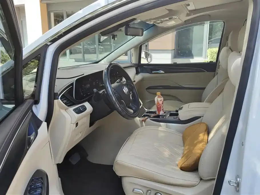 Buick GL8 2022 из CN, фото 9