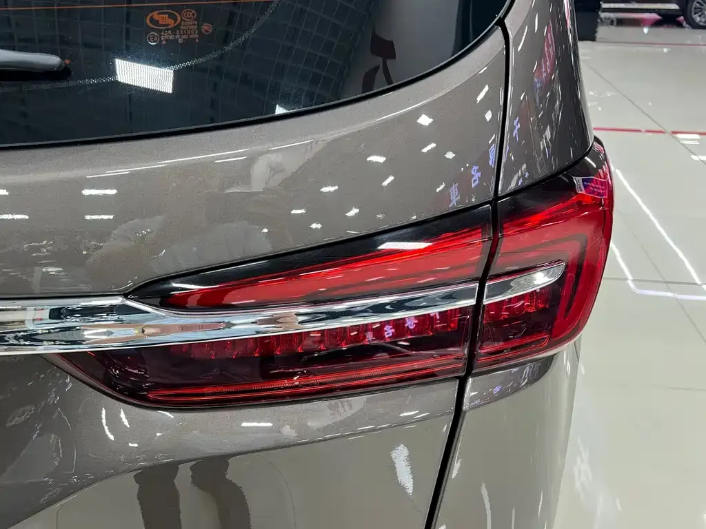 Buick GL8 2023 из CN, фото 4