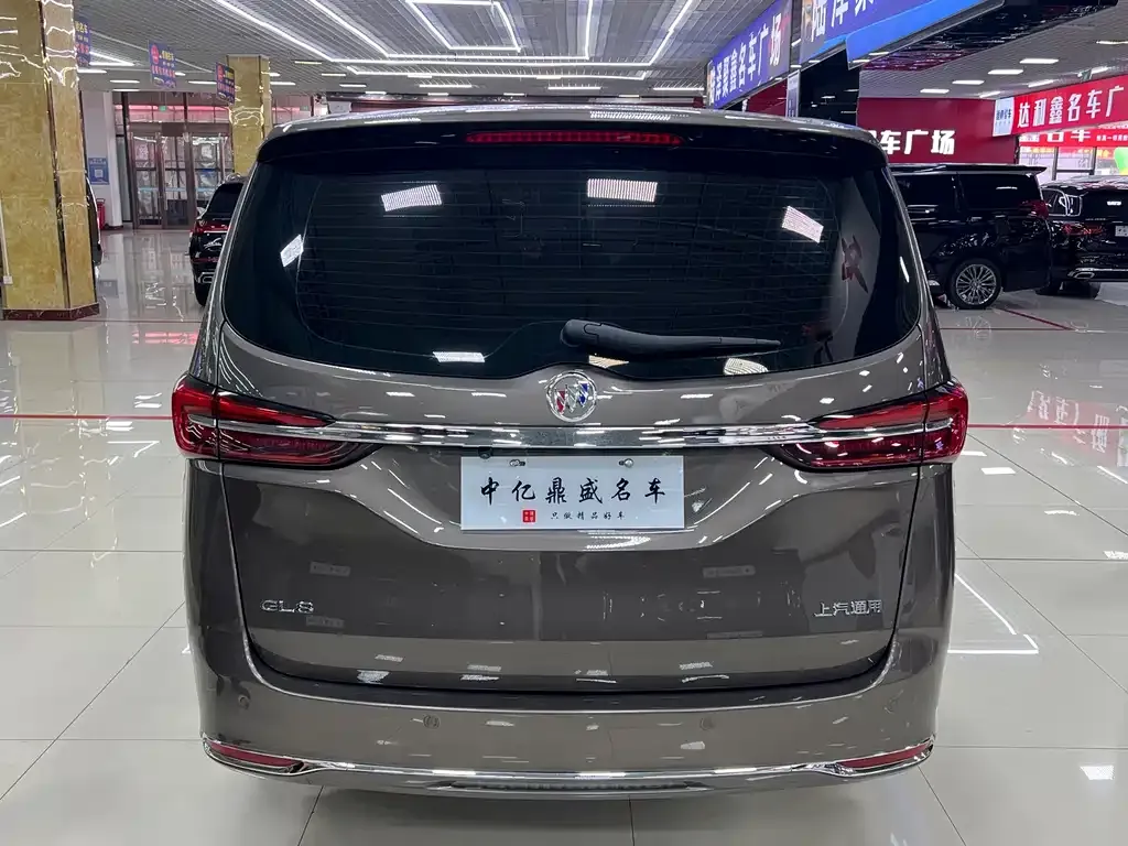 Buick GL8 2023 из CN, фото 5