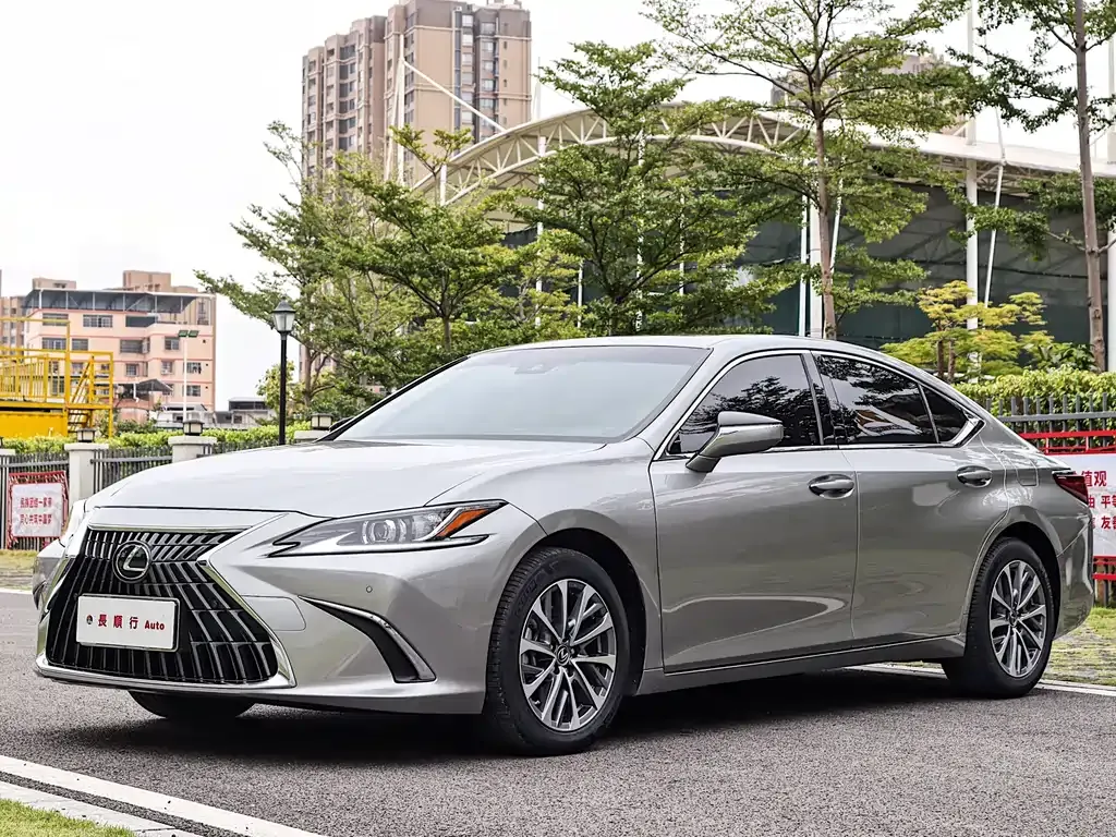 Lexus ES 2023 из CN, фото 1