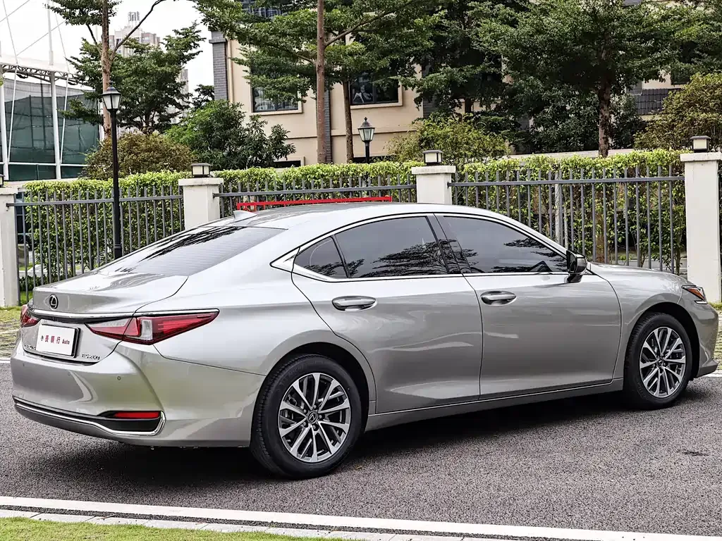 Lexus ES 2023 из CN, фото 7
