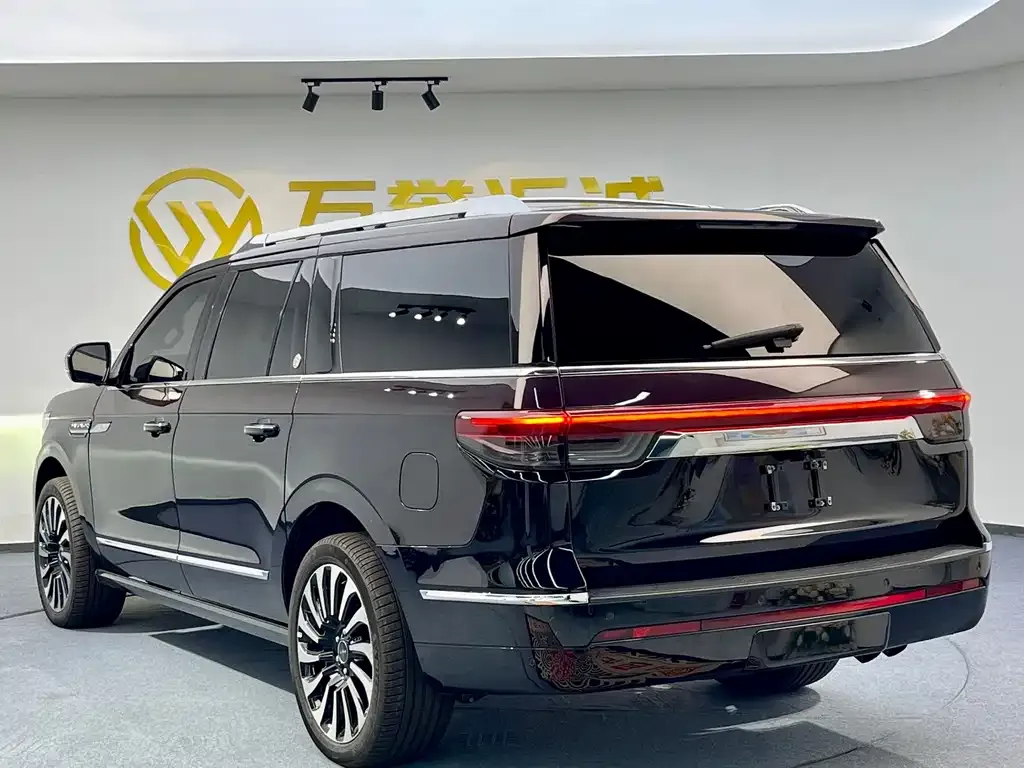 Lincoln Navigator One 2023 из CN, фото 4