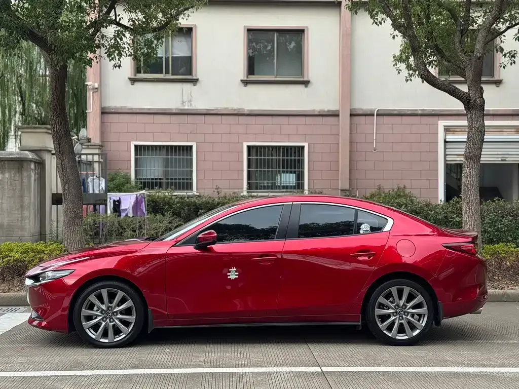 Mazda 3 Axela 2022 из CN, фото 4
