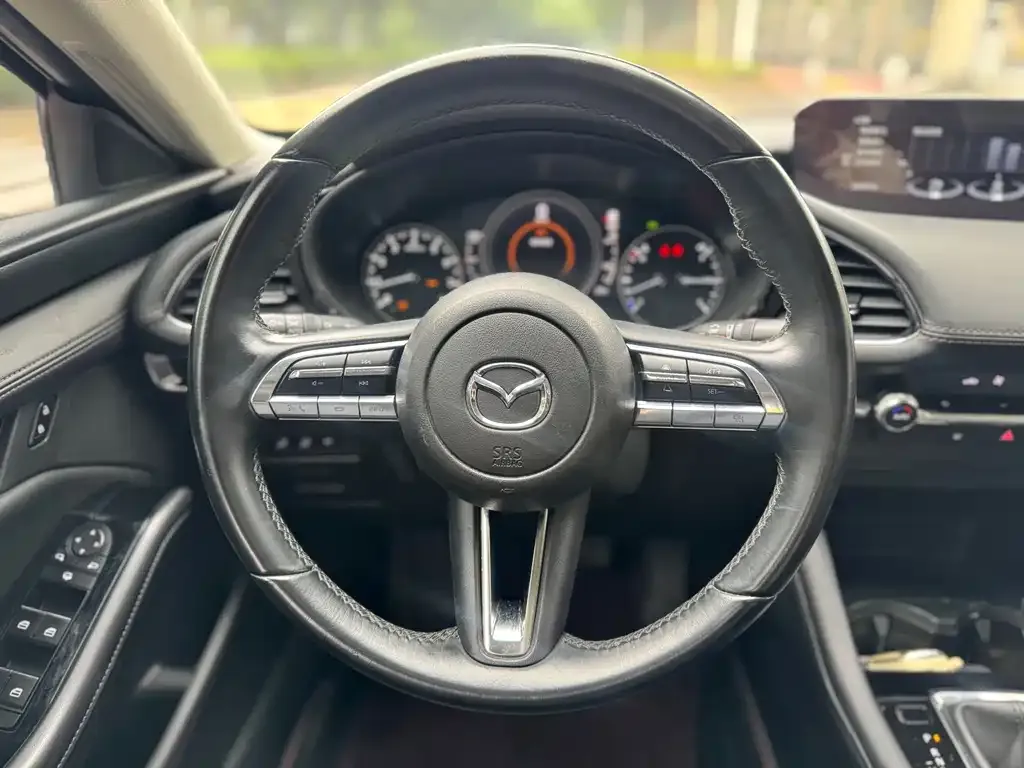 Mazda 3 Axela 2022 из CN, фото 9