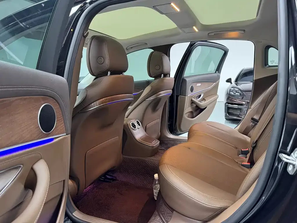 Mercedes-Benz E-Class 2022 из CN, фото 8