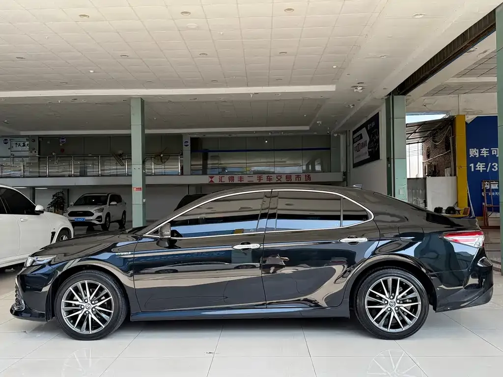 Toyota Camry 2021 из CN, фото 10