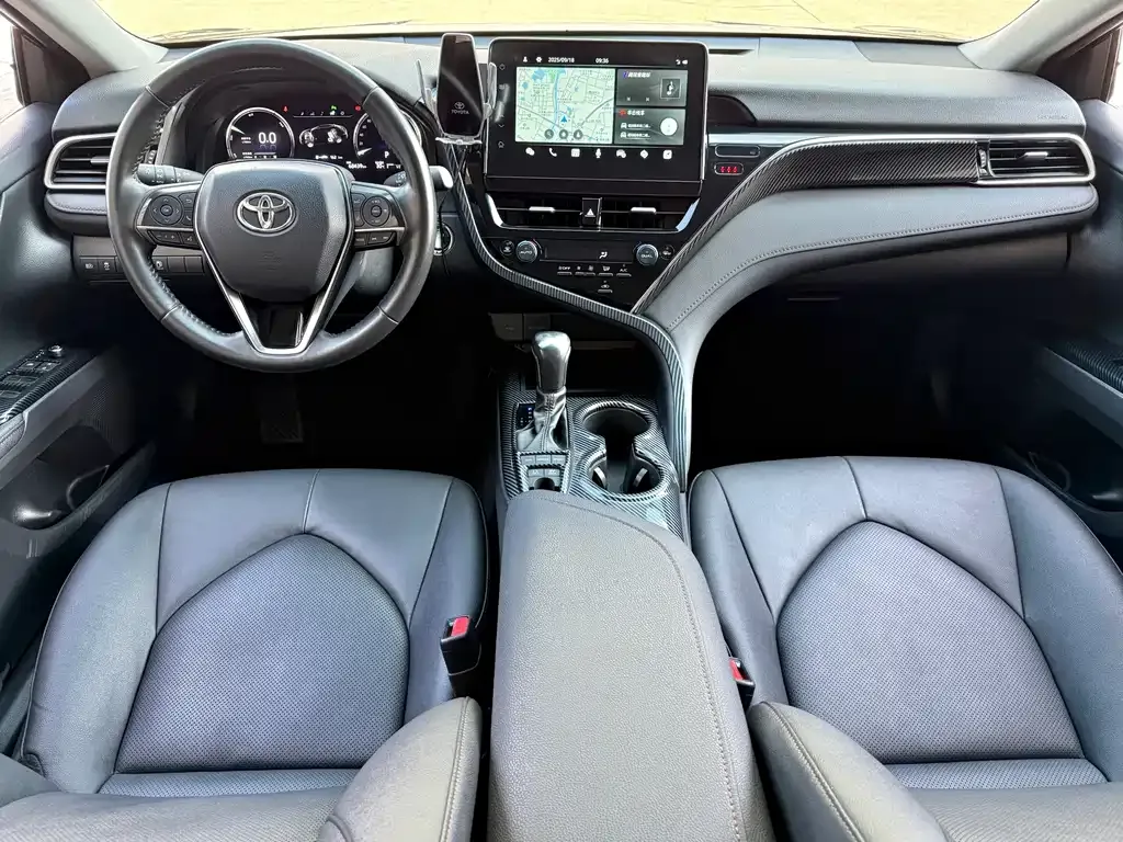 Toyota Camry 2021 из CN, фото 9