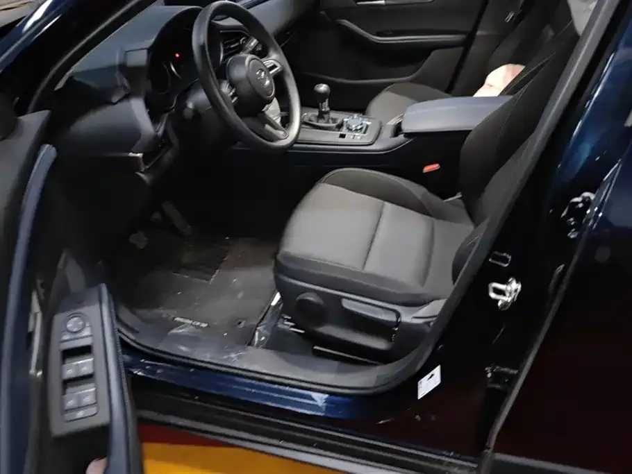 Mazda CX-30 2025 из CN, фото 9