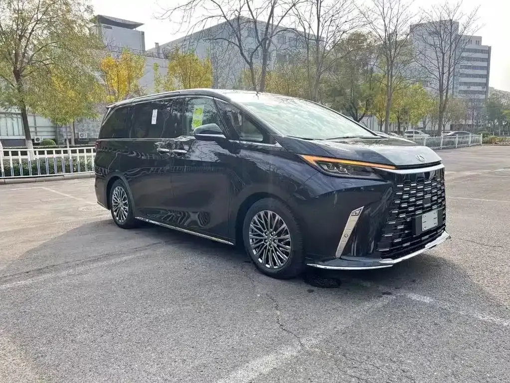 Lexus LM 2023 из CN, фото 5