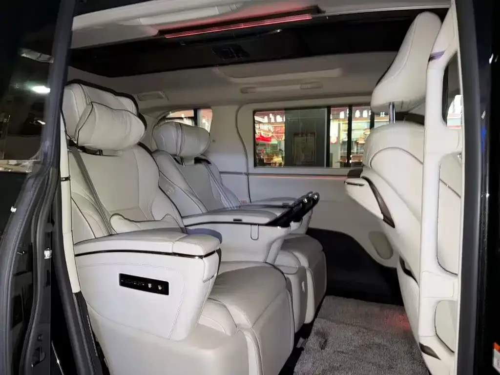 Lexus LM 2023 из CN, фото 9