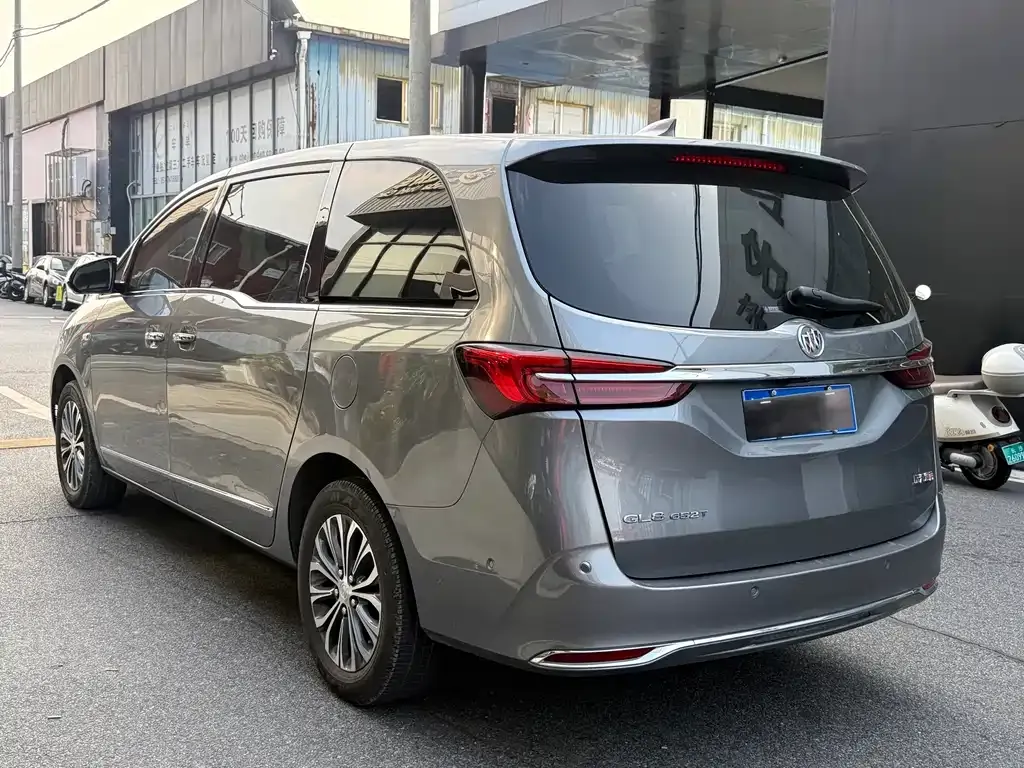 Buick GL8 2022 из CN, фото 10
