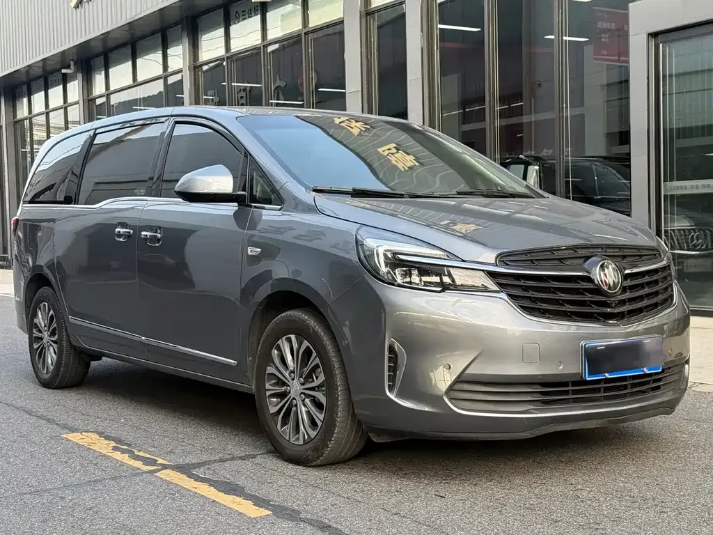 Buick GL8 2022 из CN, фото 3