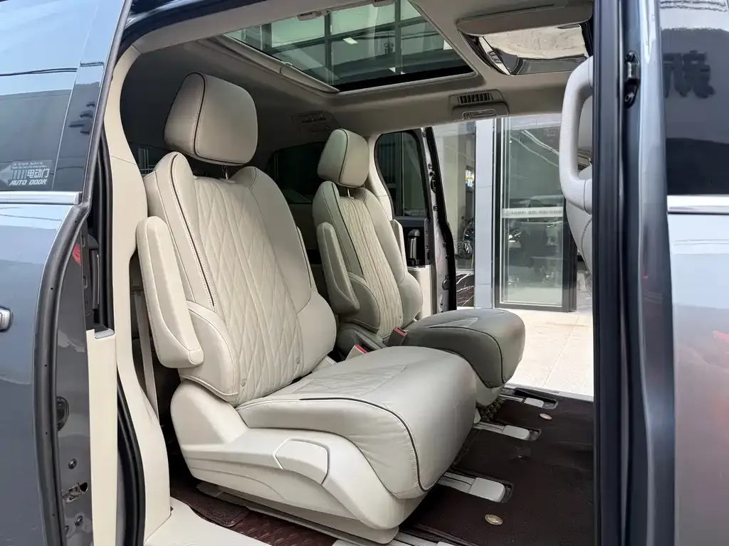 Buick GL8 2022 из CN, фото 7