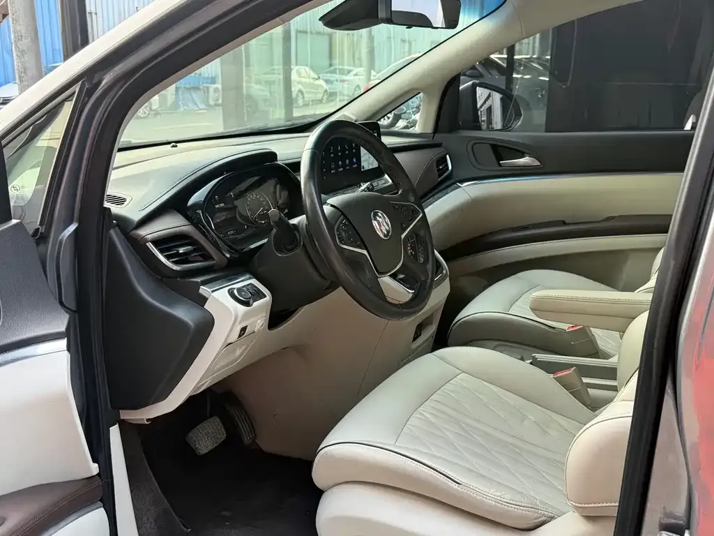 Buick GL8 2022 из CN, фото 8