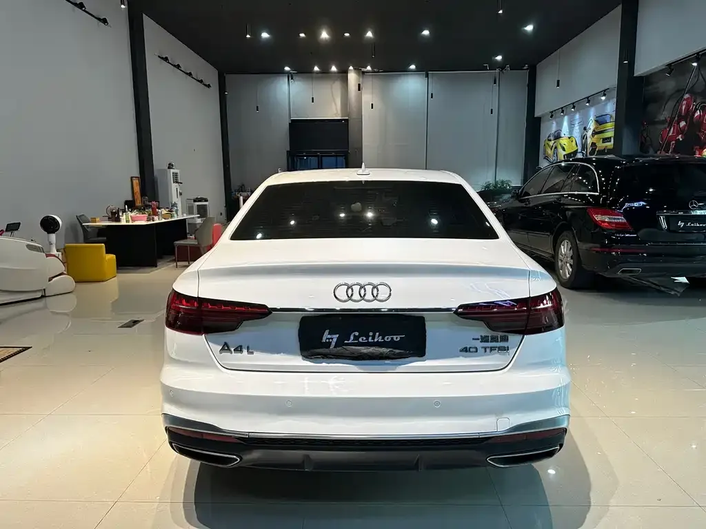 Audi A4L 2023 из CN, фото 5