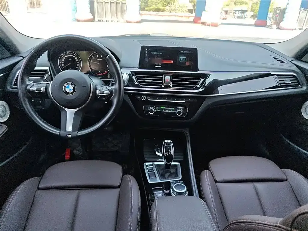 BMW 1 Series 2021 из CN, фото 10