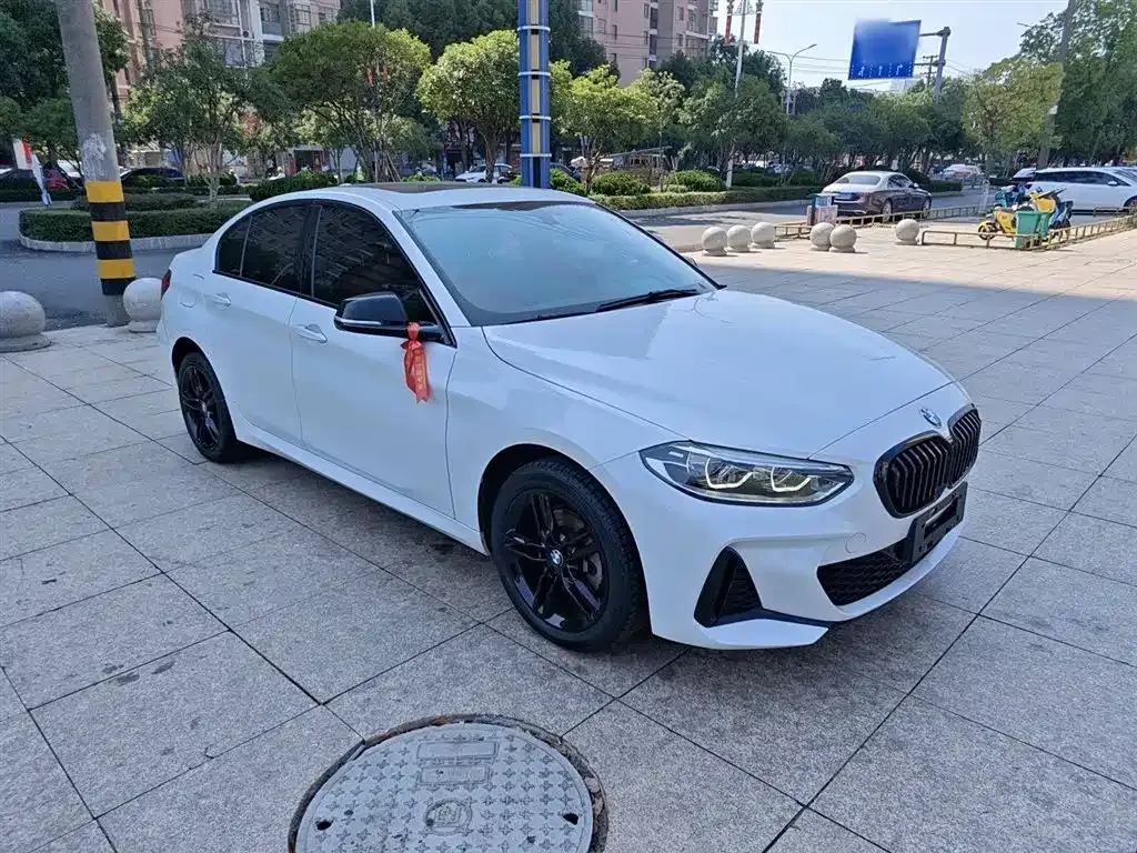 BMW 1 Series 2021 из CN, фото 4